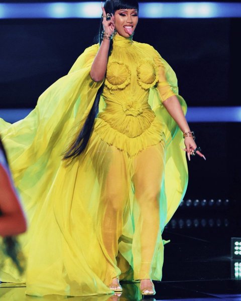 Rapçi Cardi B'nin sosyal medya paylaşımları