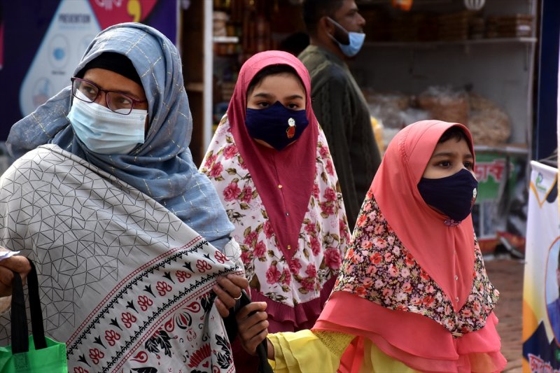 Dünya Başörtüsü Günü'nde Bangladeş'ten kareler