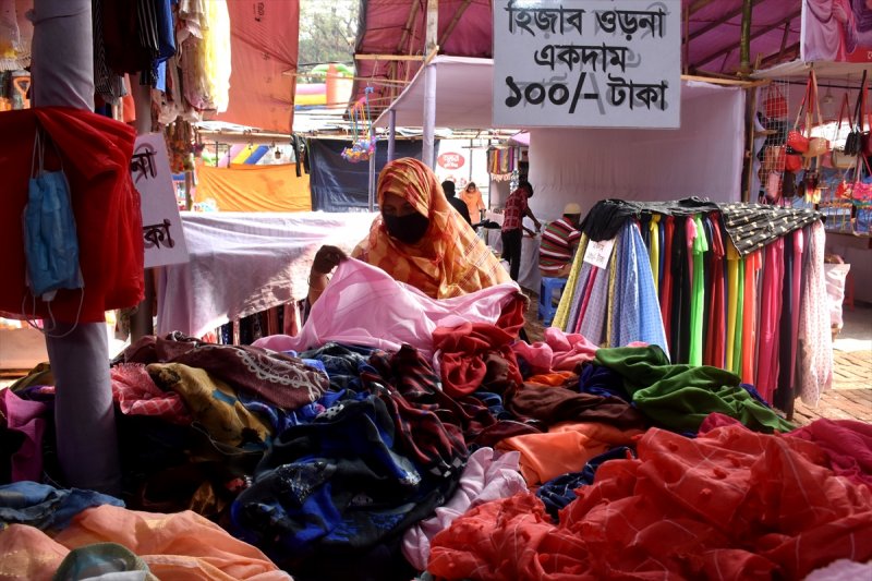 Dünya Başörtüsü Günü'nde Bangladeş'ten kareler