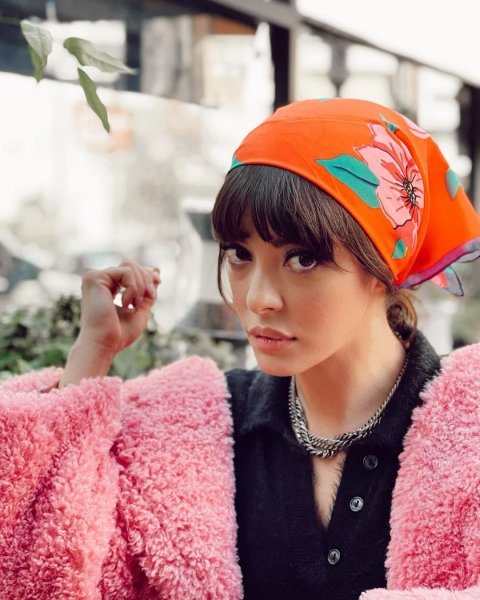 Dizilerin özgür ruhlu kızı Selin Şekerci'nin sosyal medya kareleri