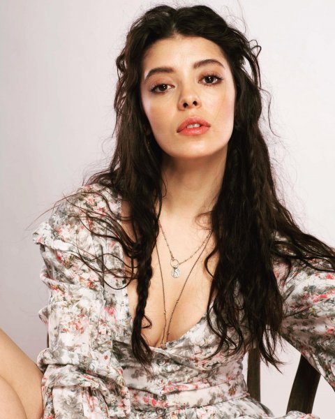 Dizilerin özgür ruhlu kızı Selin Şekerci'nin sosyal medya kareleri