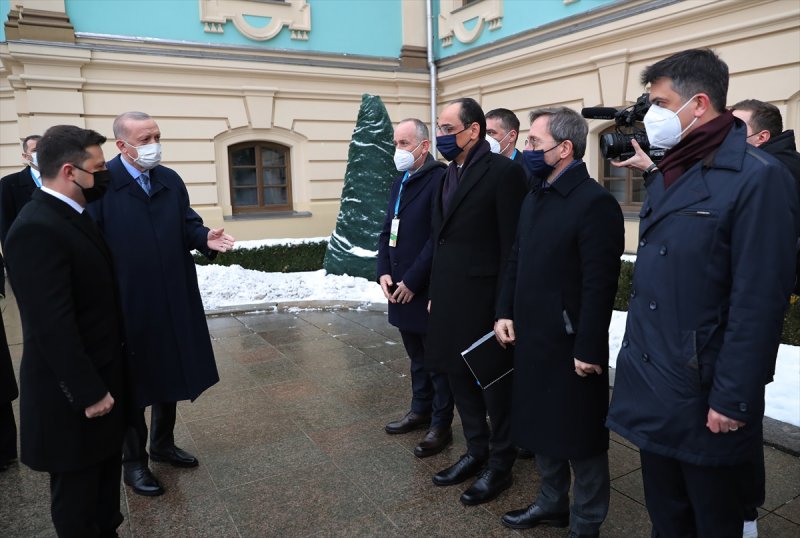 Cumhurbaşkanı Erdoğan Ukrayna'da törenle karşılandı