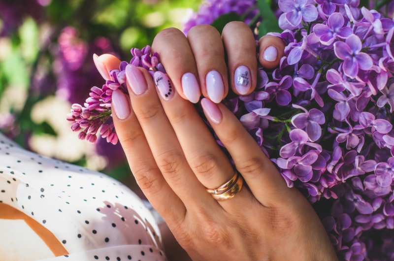 Sevgililer Günü'nün gözdesi olan çiçeklerin anlamları