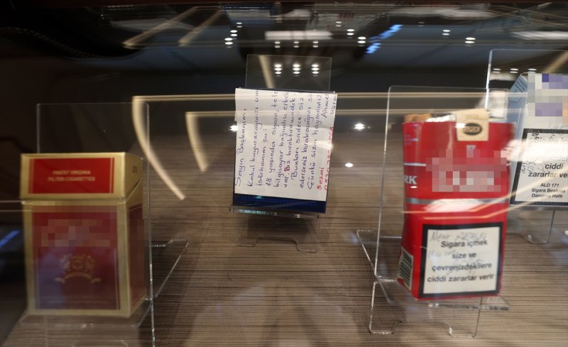 Cumhurbaşkanı Erdoğan'ın topladığı sigara paketlerinden kareler