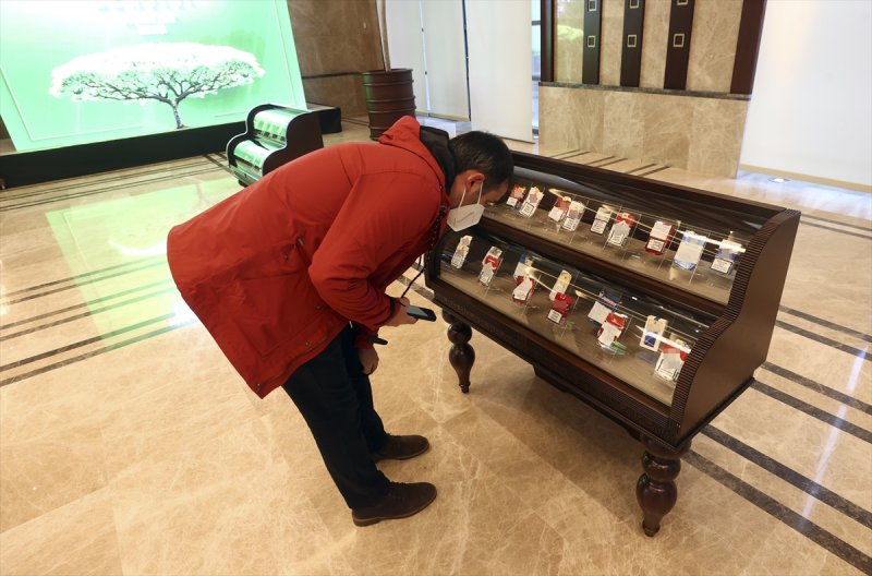 Cumhurbaşkanı Erdoğan'ın topladığı sigara paketlerinden kareler