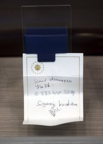 Cumhurbaşkanı Erdoğan'ın topladığı sigara paketlerinden kareler