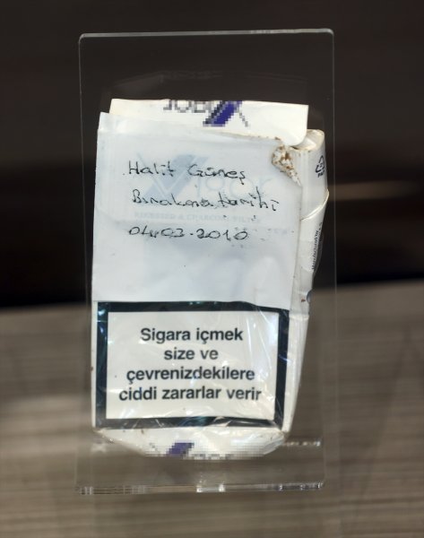 Cumhurbaşkanı Erdoğan'ın topladığı sigara paketlerinden kareler