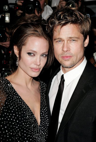 Geçmiş zaman olur ki: Angelina Jolie ve Brad Pitt'in fotoğrafları