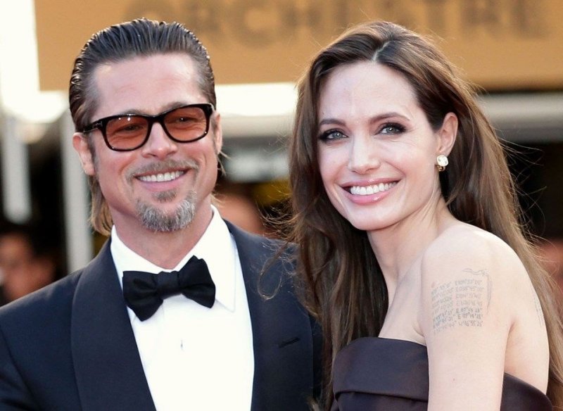 Geçmiş zaman olur ki: Angelina Jolie ve Brad Pitt'in fotoğrafları