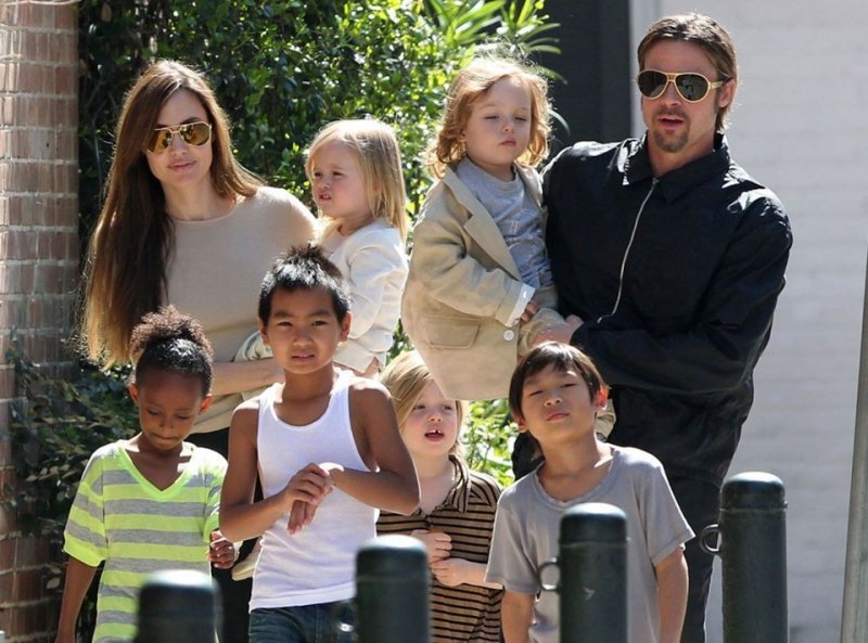 Geçmiş zaman olur ki: Angelina Jolie ve Brad Pitt'in fotoğrafları