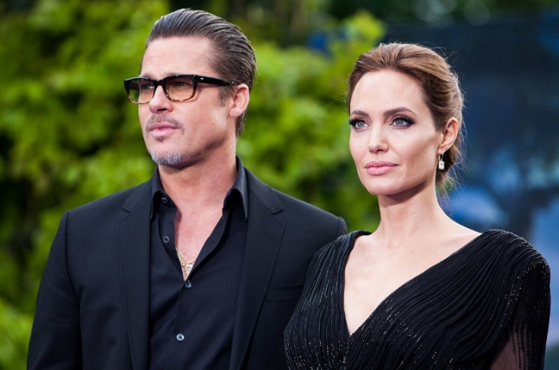 Geçmiş zaman olur ki: Angelina Jolie ve Brad Pitt'in fotoğrafları