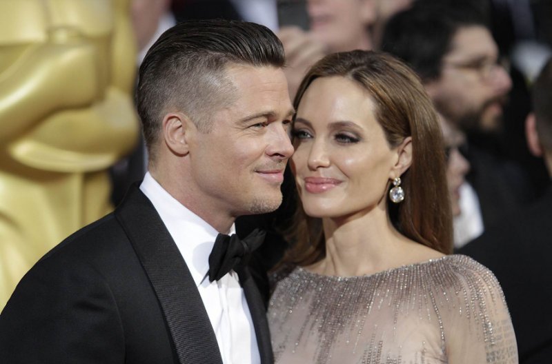 Geçmiş zaman olur ki: Angelina Jolie ve Brad Pitt'in fotoğrafları