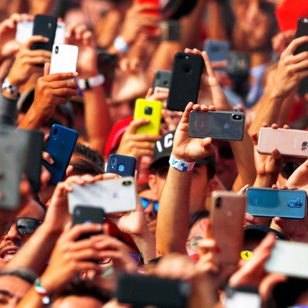 Türkiye'de cepten ilk 'alo'nun üzerinden 28 yıl geçti