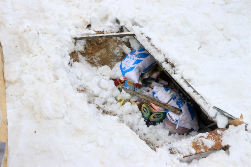 Fıratlar, karlı Munzur ve Mercan'ı teröristlere 'dar' ediyor