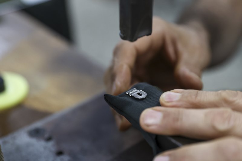 Kamuflajlı askeri elbiselerde Sıfır Atık dönemi