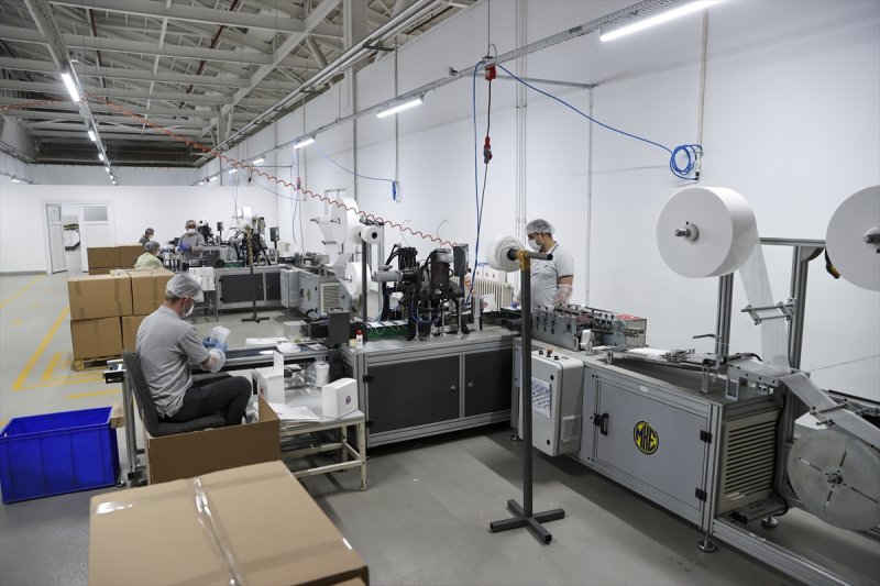 Kamuflajlı askeri elbiselerde Sıfır Atık dönemi