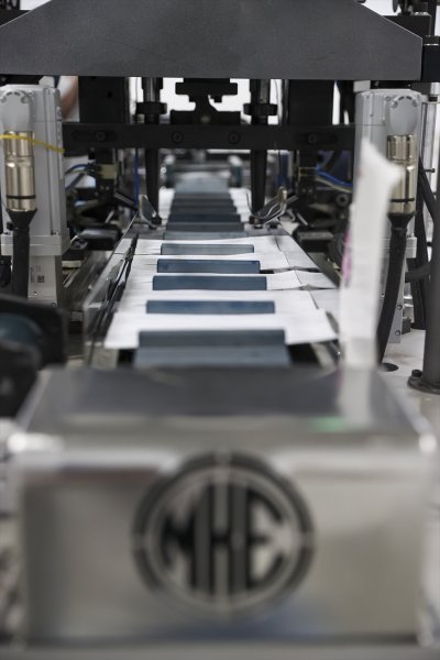 Kamuflajlı askeri elbiselerde Sıfır Atık dönemi