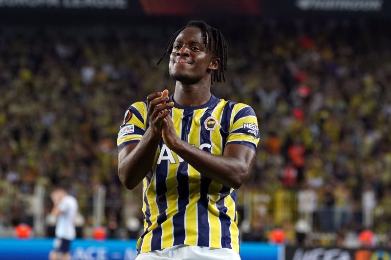 Hem Beşiktaş hem Fenerbahçe forması giyenler