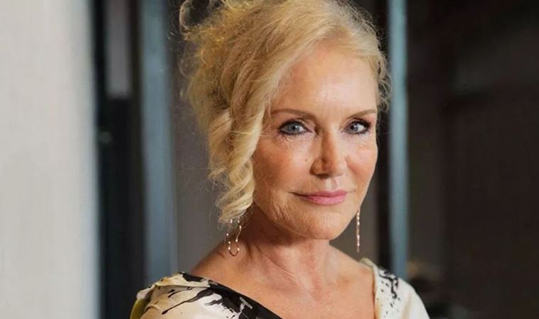 Yasemin Allen'in annesi meğer ünlüymüş! Türk filmlerinin İngiliz güzeli...