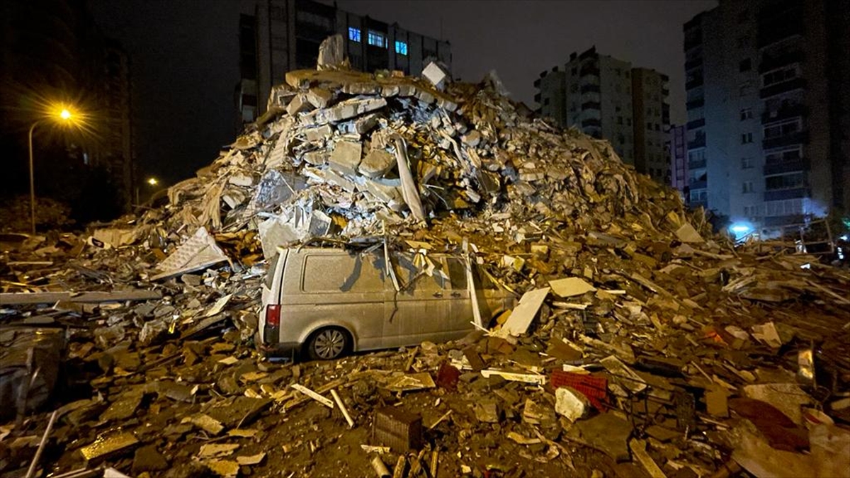 Kahramanmaraş, 7.7 şiddetindeki depremle sarsıldı