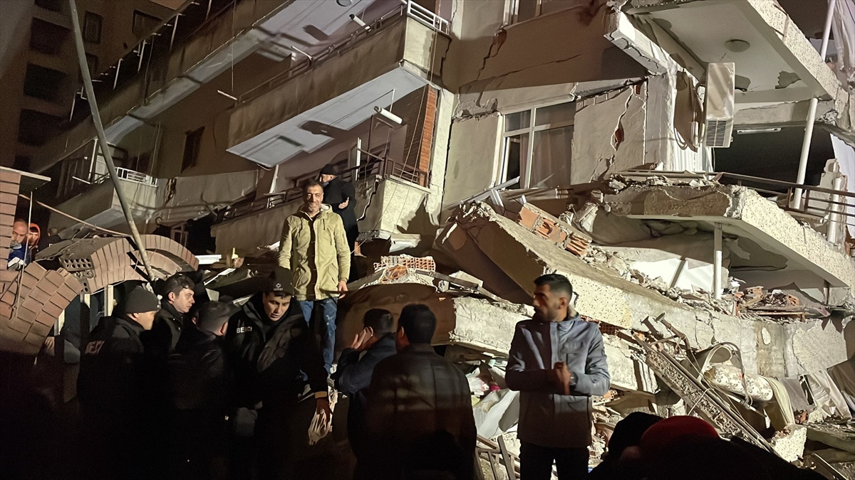 Kahramanmaraş, 7.7 şiddetindeki depremle sarsıldı