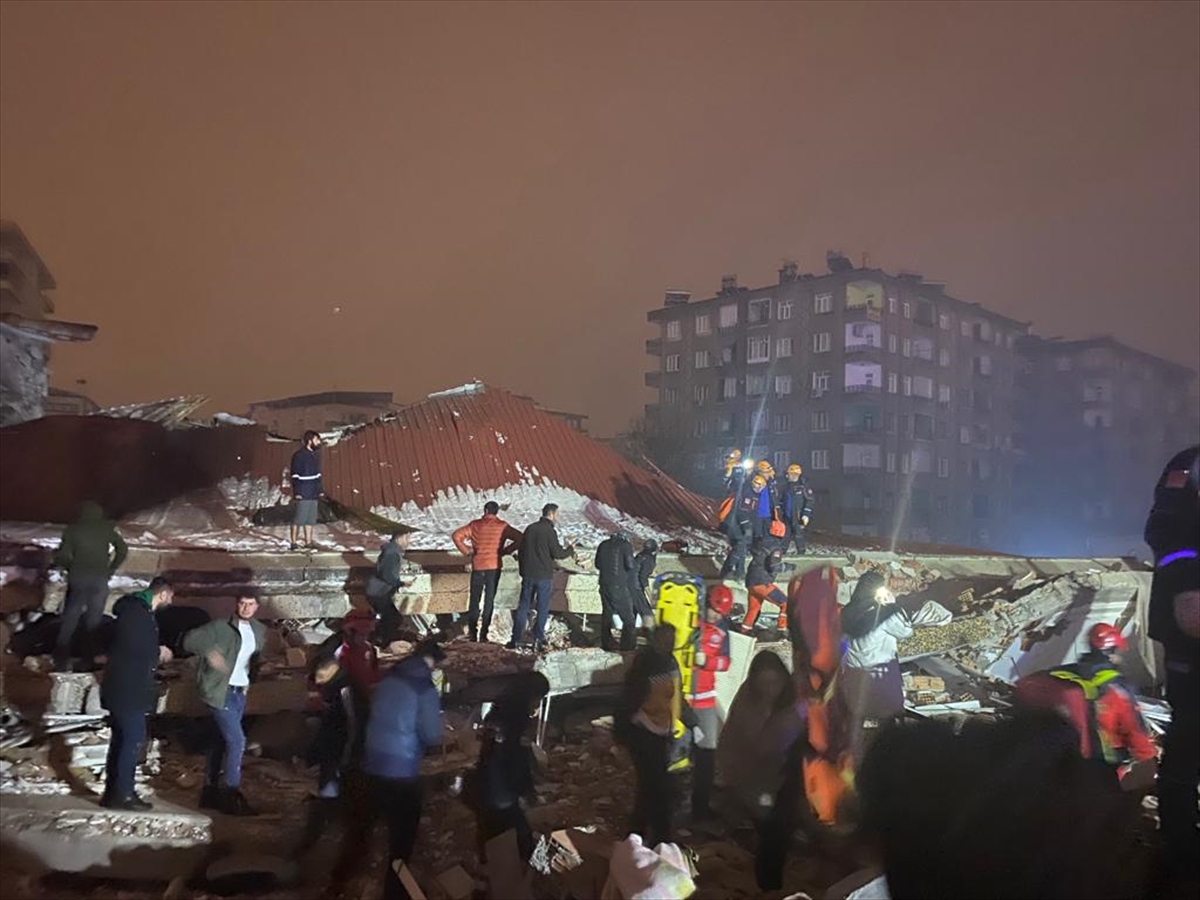 Kahramanmaraş, 7.7 şiddetindeki depremle sarsıldı