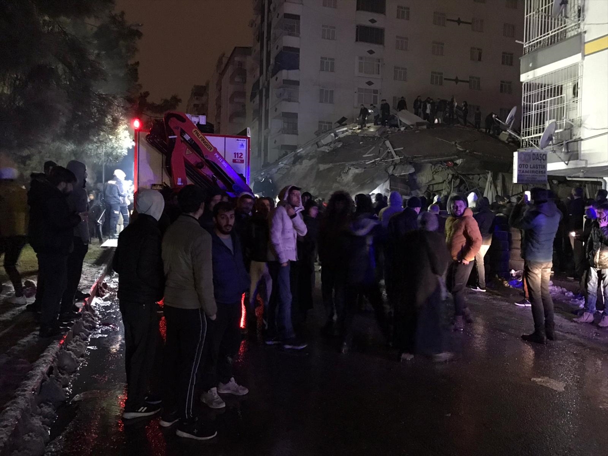 Kahramanmaraş, 7.7 şiddetindeki depremle sarsıldı