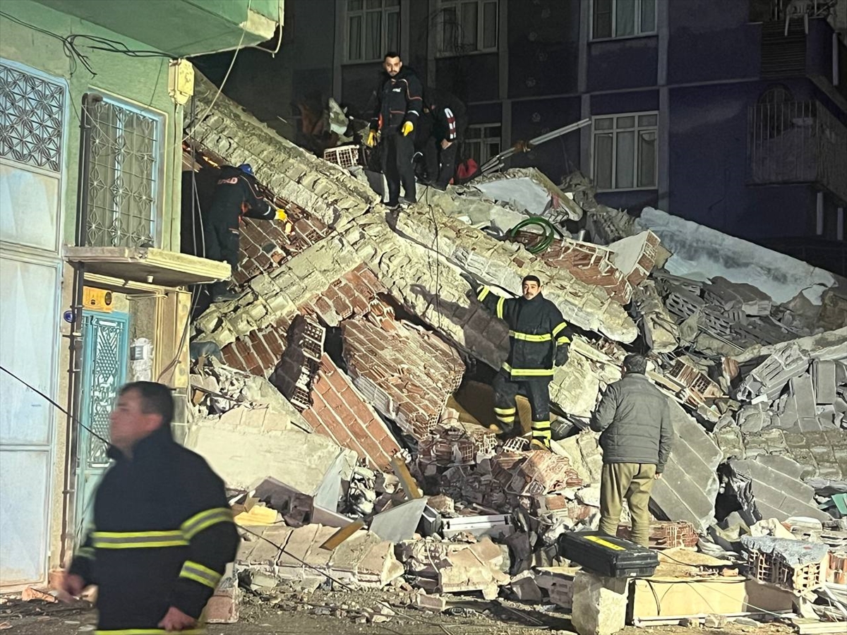 Kahramanmaraş, 7.7 şiddetindeki depremle sarsıldı