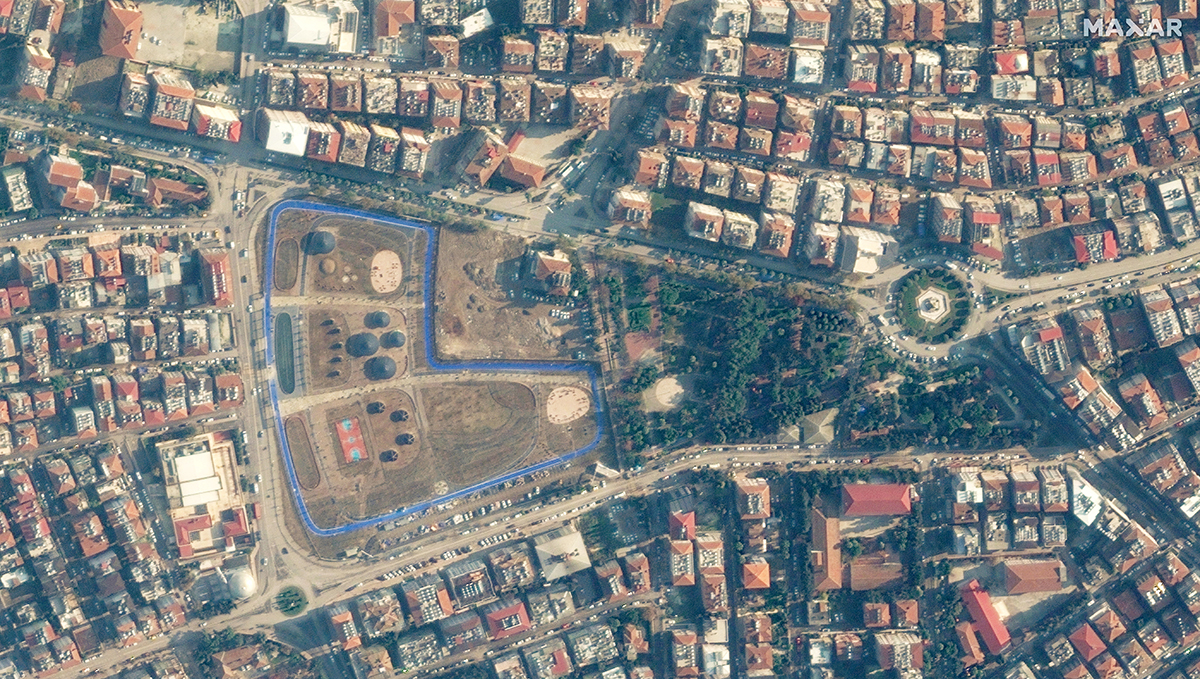 Depremin öncesine ve sonrasına ait uydu görüntüleri