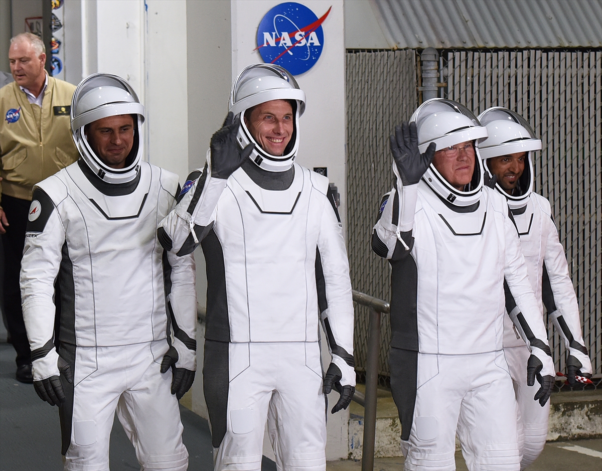 NASA SpaceX Crew-6 uzaya fırlatıldı