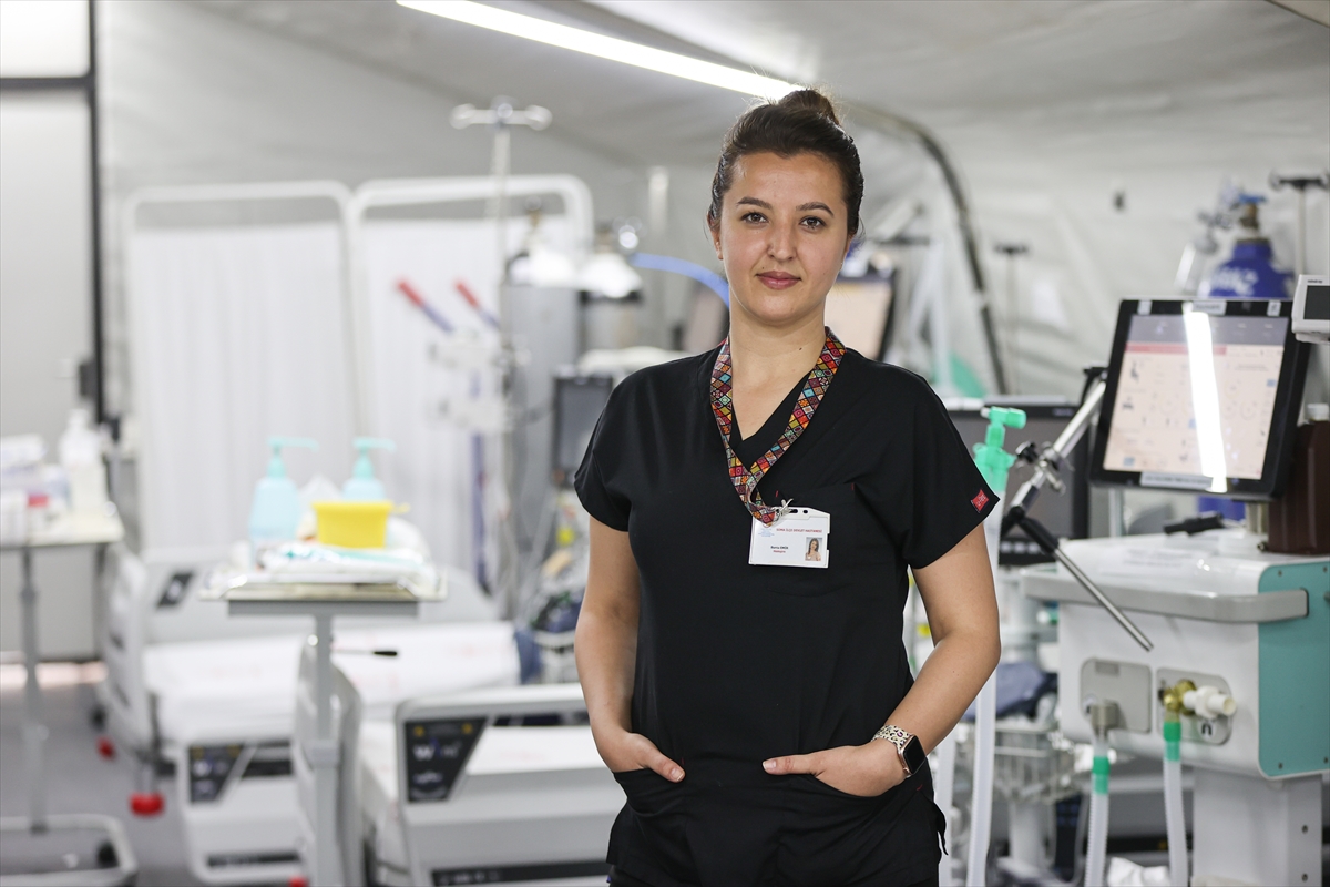 Deprem bölgesinde buruk 14 Mart Tıp Bayramı: İşte fedakar sağlıkçılar