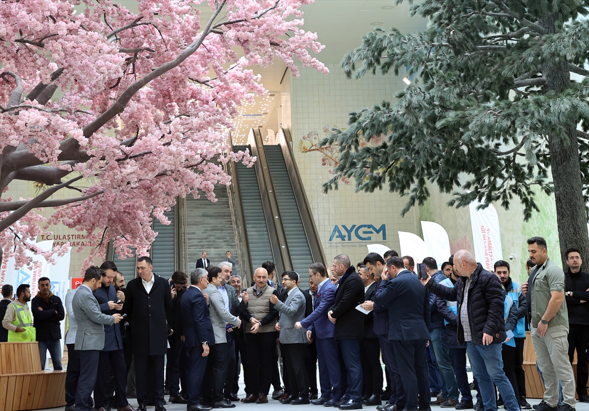 Başakşehir-Kayaşehir Metro Hattı açıldı