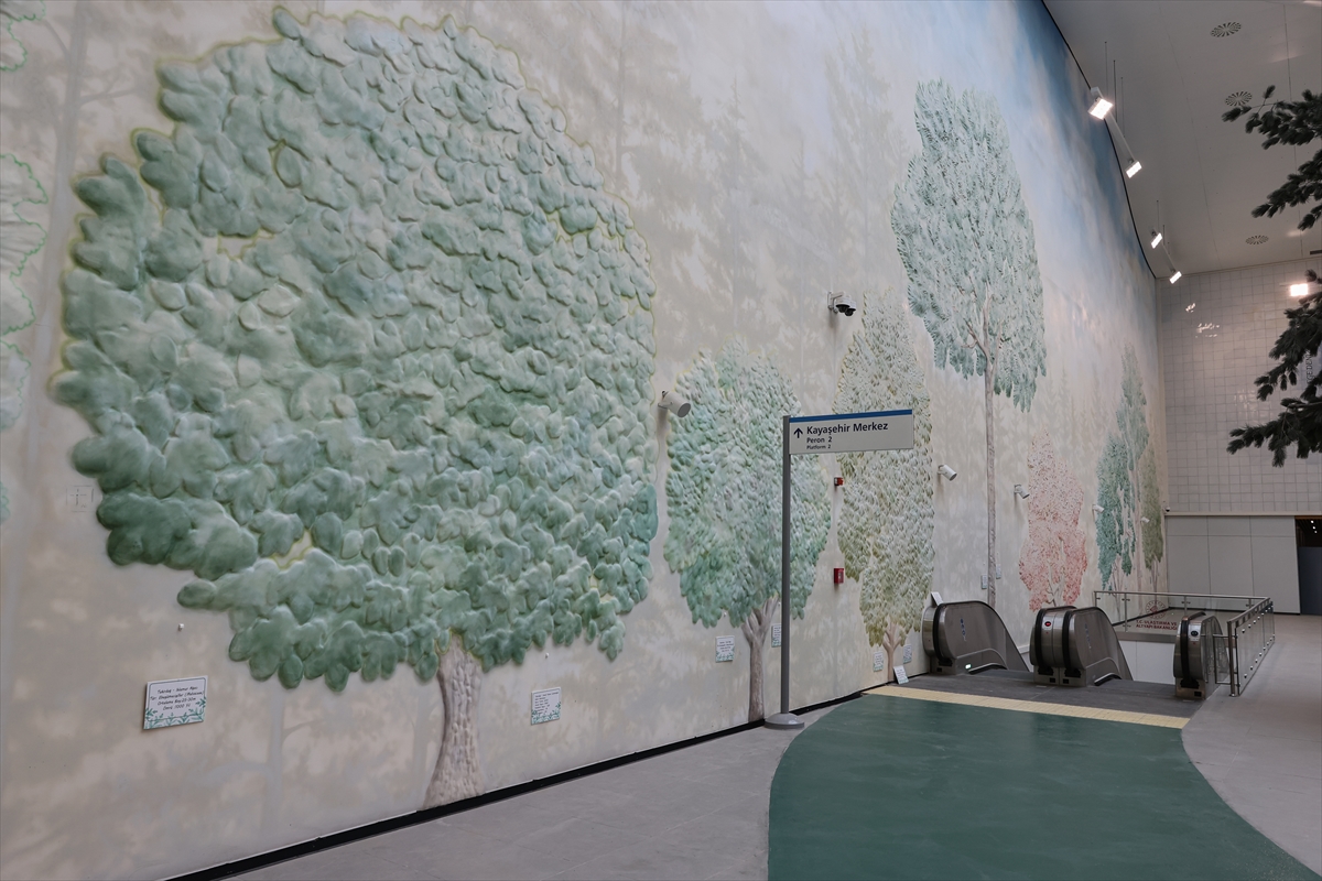 Başakşehir-Kayaşehir Metro Hattı açıldı