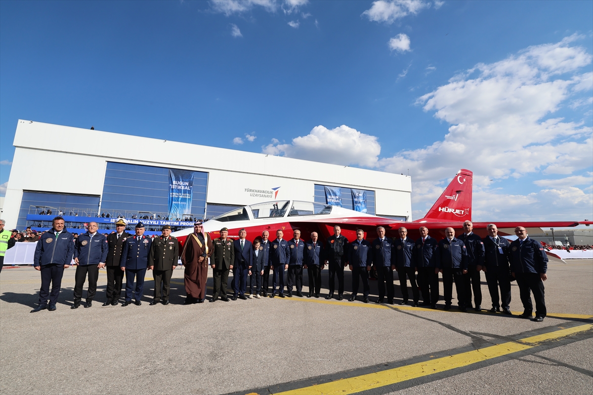 Türkiye'nin 5. nesil savaş uçağı 'KAAN'dan tarihi kareler
