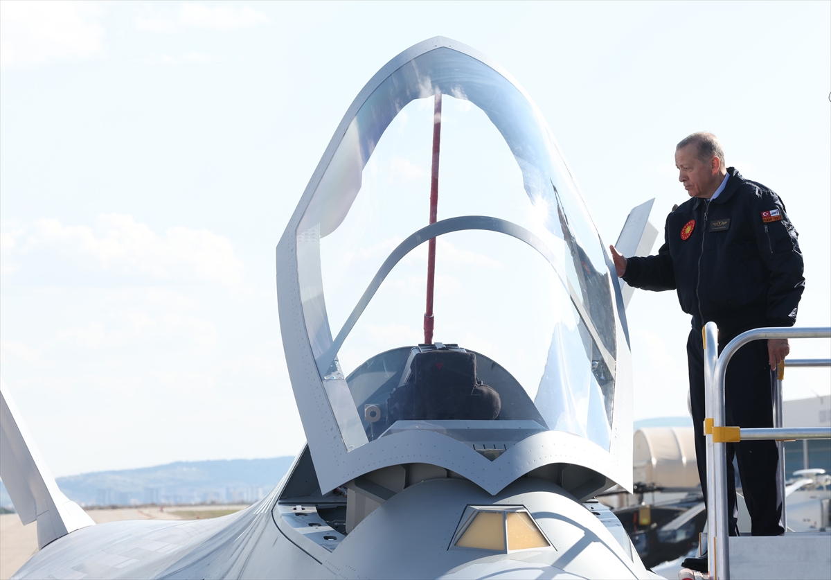 Türkiye'nin 5. nesil savaş uçağı 'KAAN'dan tarihi kareler