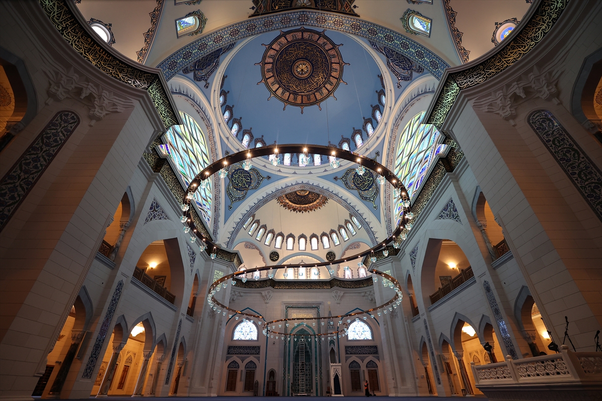 Barbaros Hayrettin Paşa Camisi ibadete açıldı