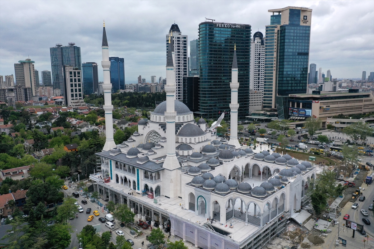 Barbaros Hayrettin Paşa Camisi ibadete açıldı