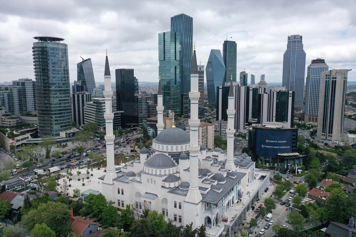 Barbaros Hayrettin Paşa Camisi ibadete açıldı