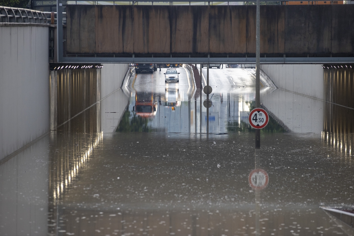 Ankara'yı sel aldı