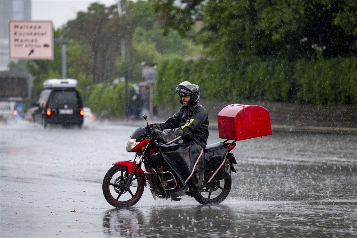 Ankara'yı sel aldı