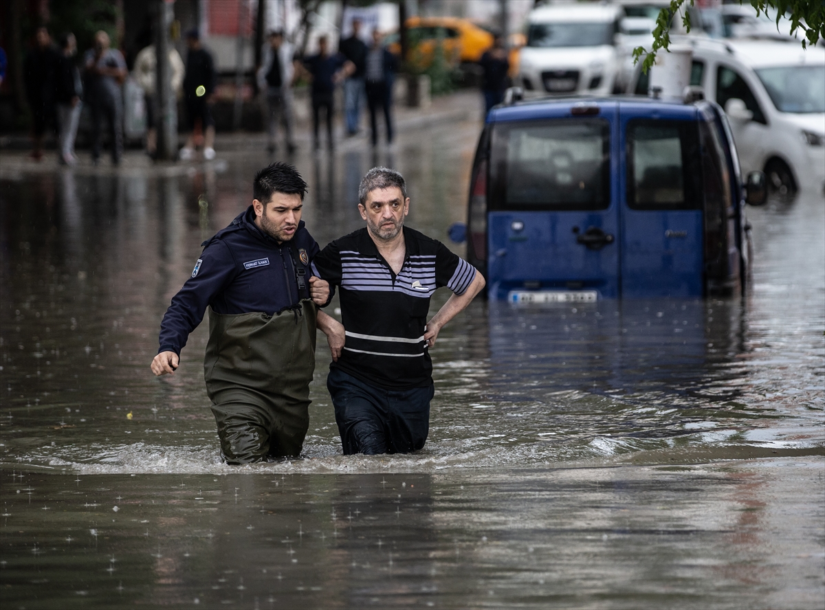 Ankara'yı sel aldı