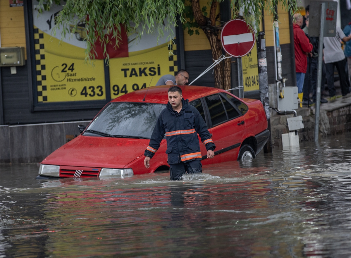 Ankara'yı sel aldı