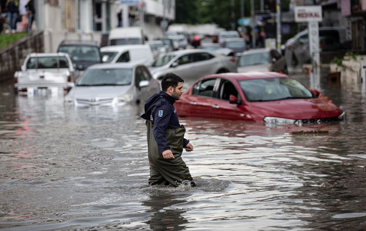 Ankara'yı sel aldı