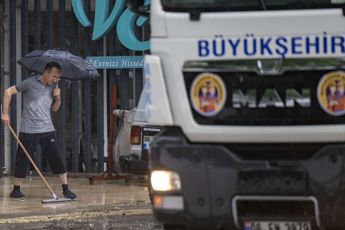 Ankara'yı sel aldı