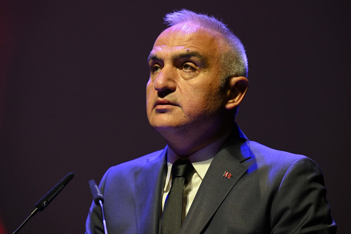 Özkan Uğur'a veda...