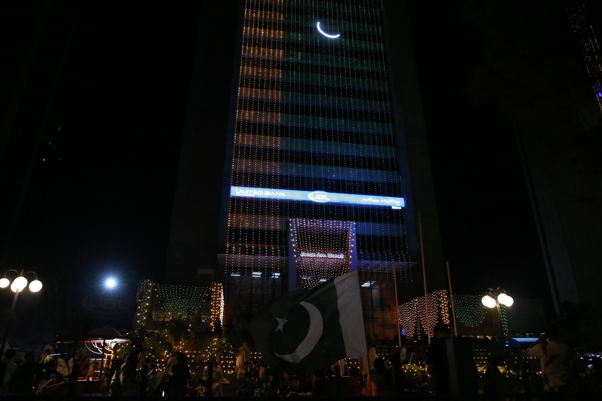 Pakistan'da bağımsızlığın 76. yılı kutlanıyor