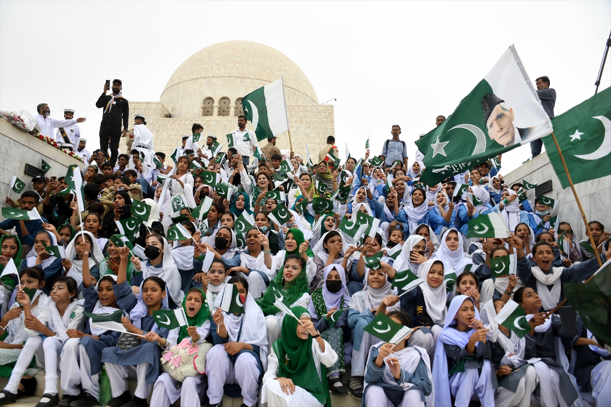 Pakistan'da bağımsızlığın 76. yılı kutlanıyor