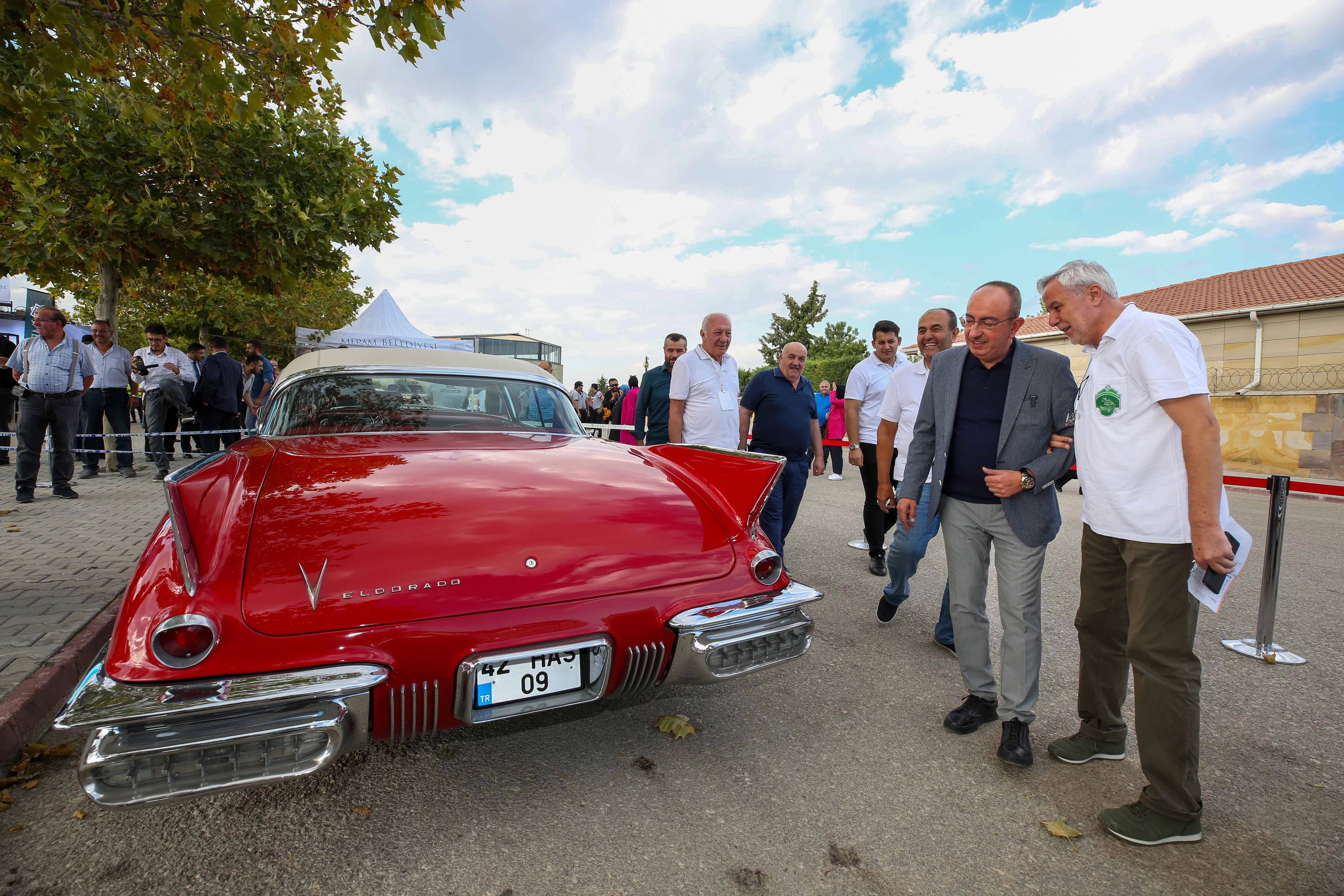 Konya'da klasik otomobil sergisiyle nostaljik yolculuk - Otomobil haberleri