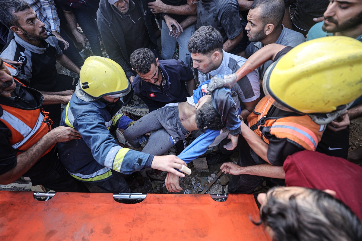 Bombardıman altındaki Gazze'de 10. gün