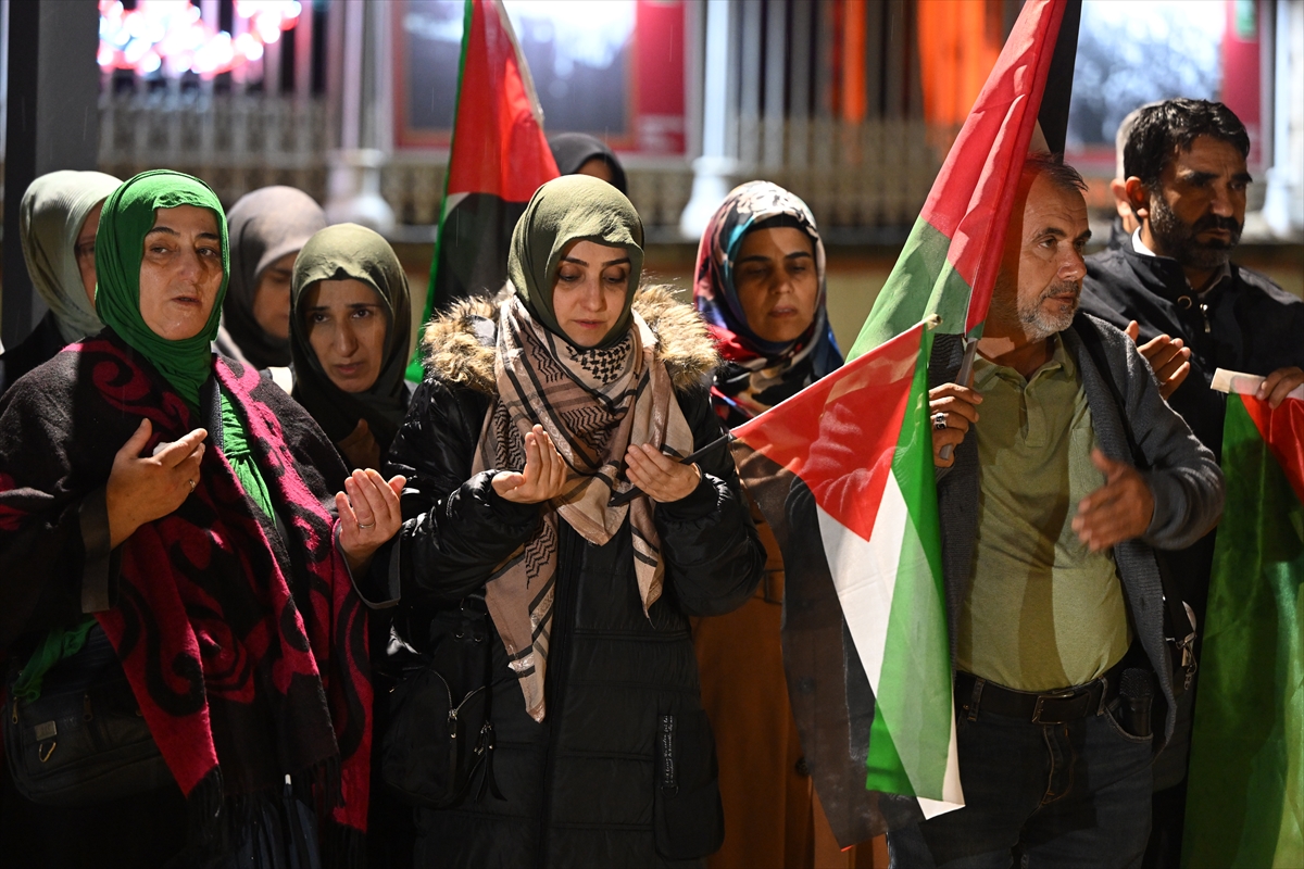 Yurt genelinde İsrail'in hastane saldırısı protesto edildi